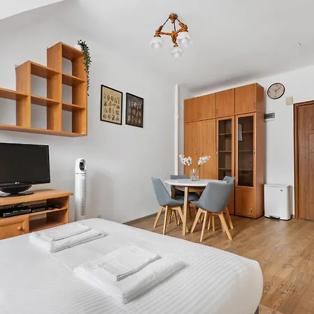 Apartment Old Town By Bookinghost *